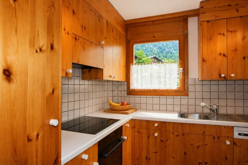 Charmante 3-Zimmerwohnung am Sonnenhang von Lenzerheide (4)