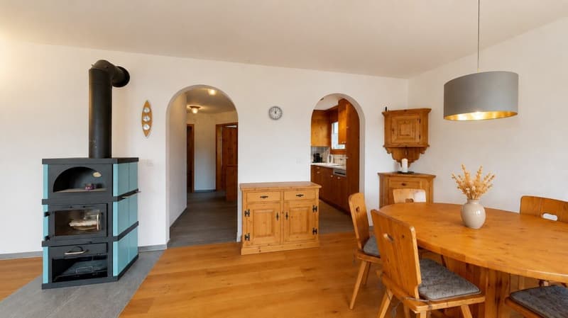 Charmante 3-Zimmerwohnung am Sonnenhang von Lenzerheide (3)