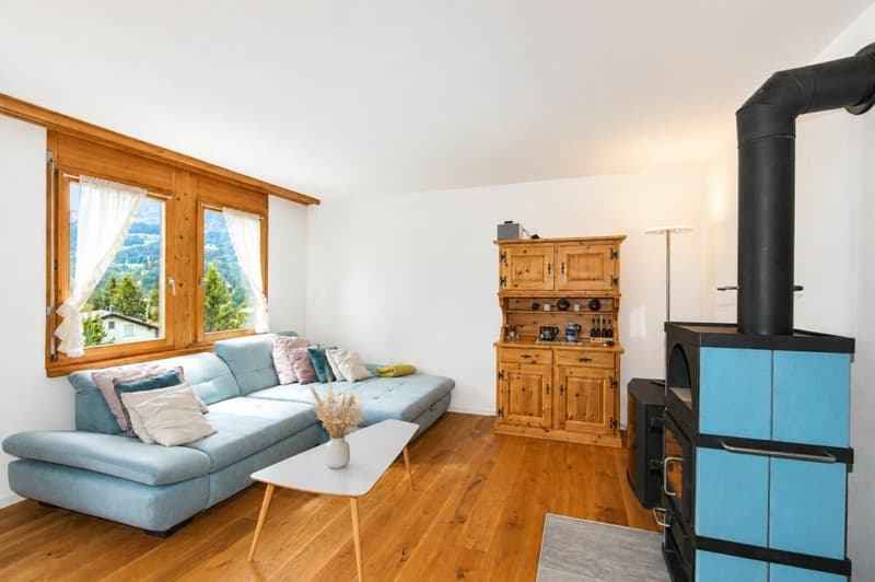 Charmante 3-Zimmerwohnung am Sonnenhang von Lenzerheide (2)