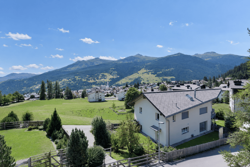 2.5 Zimmerwohnung im schönen Wohnquartier La Senna (2)
