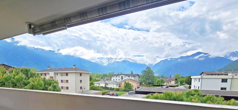 Au dernier étage avec vue dégagée et situation centrale (5)