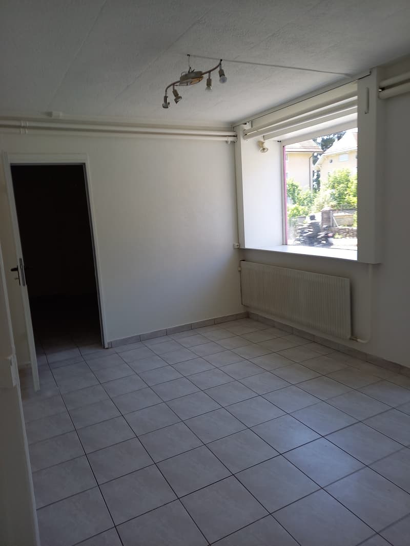 Local commercial de 35 m² à louer – Route Aloys-Fauquez 44, Lausanne (4)