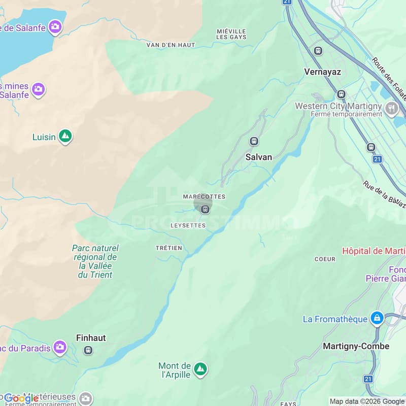 CHALET COUP DE COEUR AVEC TERRAIN, VUE ET LUMINOSITÉ (12)