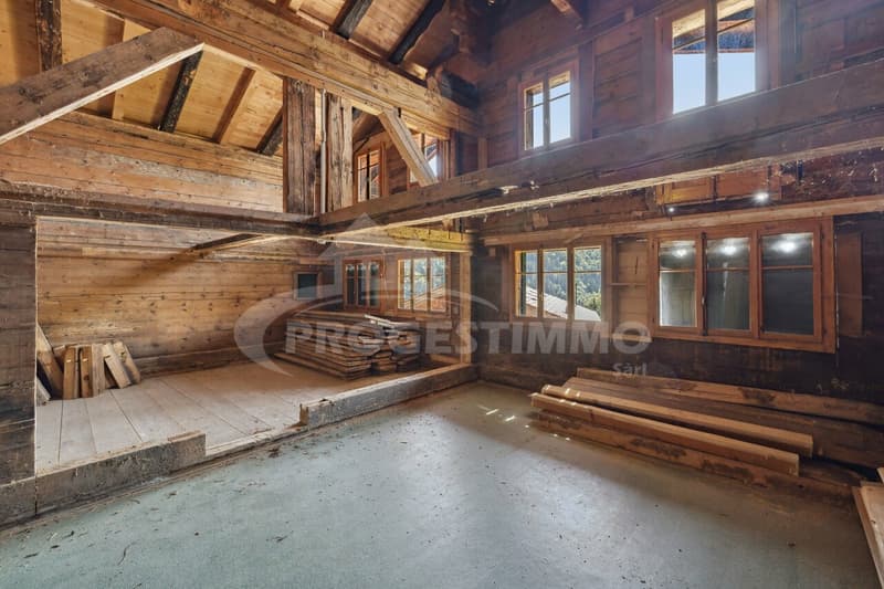 CHALET HISTORIQUE DE 1767 AVEC POTENTIEL DE RÉNOVATION (4)