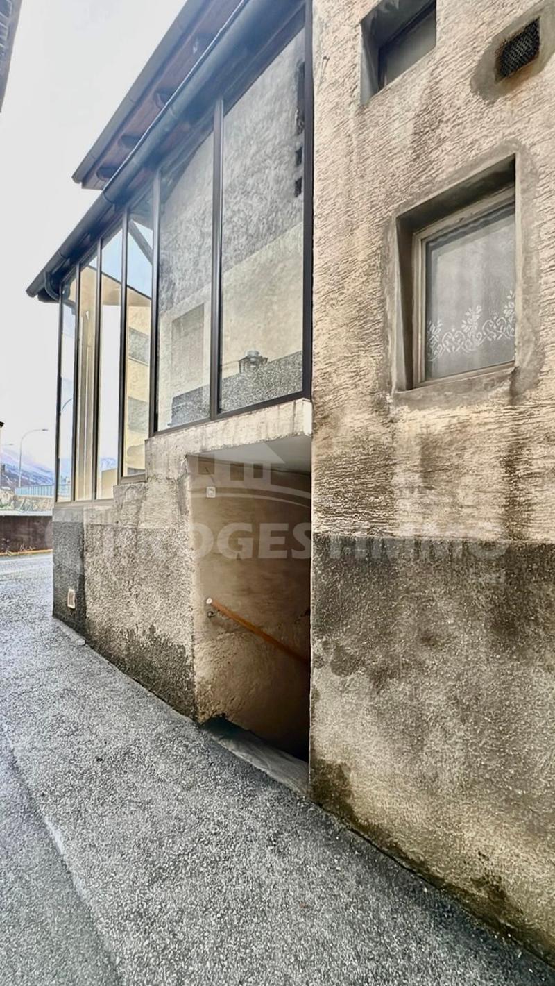 IMMEUBLE A FORT POTENTIEL - DEUX LOGEMENTS ET GRANGES TRANSFORMABLES (4)