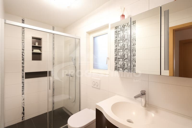 UN VÉRITABLE COUP DE COEUR, MAISON LUMINEUSE AVEC PANORAMA EXCEPTIONNEL (2)