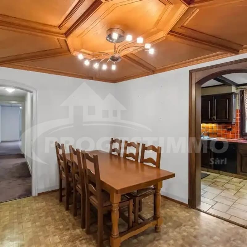 A RENOVER ENTIEREMENT AU COEUR DU VILLAGE (8)