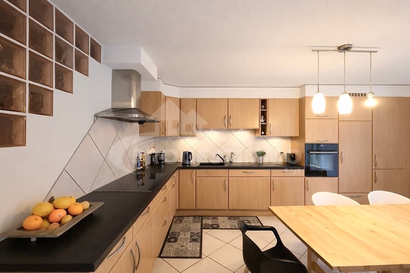 APPARTEMENT 4,5 PIÈCES AVEC VUE DÉGAGÉE SUR LES MONTAGNES (2)