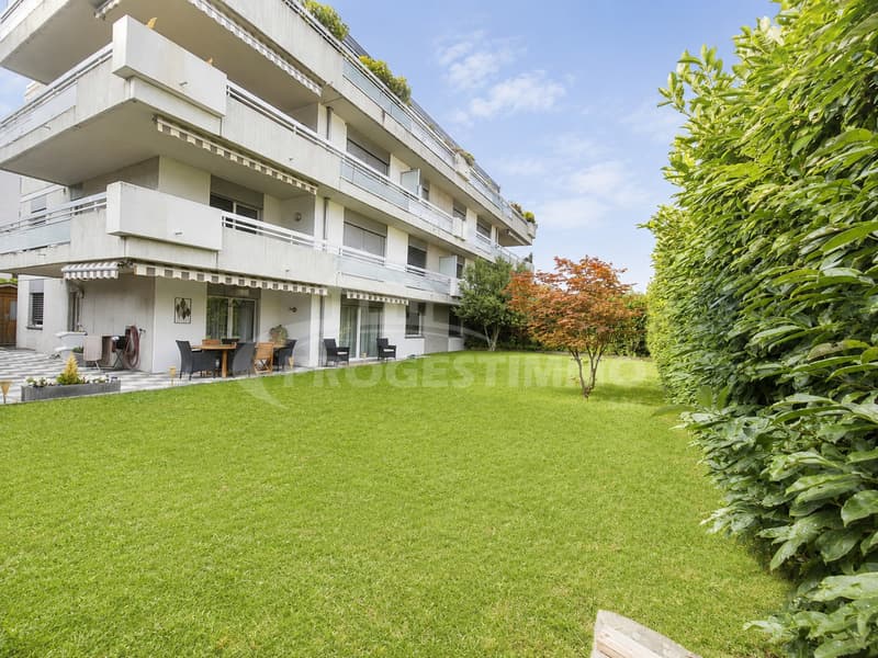 MAGNIFIQUE APPARTEMENT 5.5 PIÈCES AVEC TERRASSE ET JARDIN PRIVATIF (8)