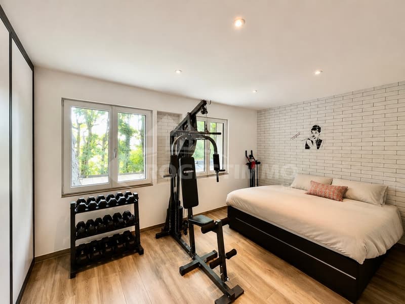 MAISON DE CHARME DANS UN QUARTIER PAISIBLE ET RECHERCHÉ (9)