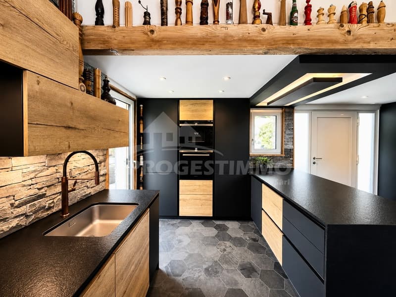 MAISON DE CHARME DANS UN QUARTIER PAISIBLE ET RECHERCHÉ (3)