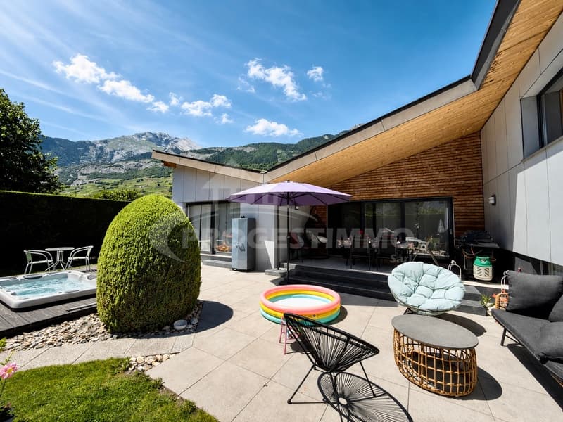 MAISON INDIVIDUELLE AVEC VUE IMPRENABLE SUR LE HAUT DE CRY (9)