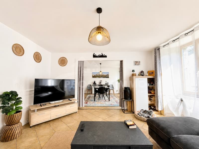 APPARTEMENT DE CHARME AVEC SPACIEUSE TERRASSE PANORAMIQUE (1)
