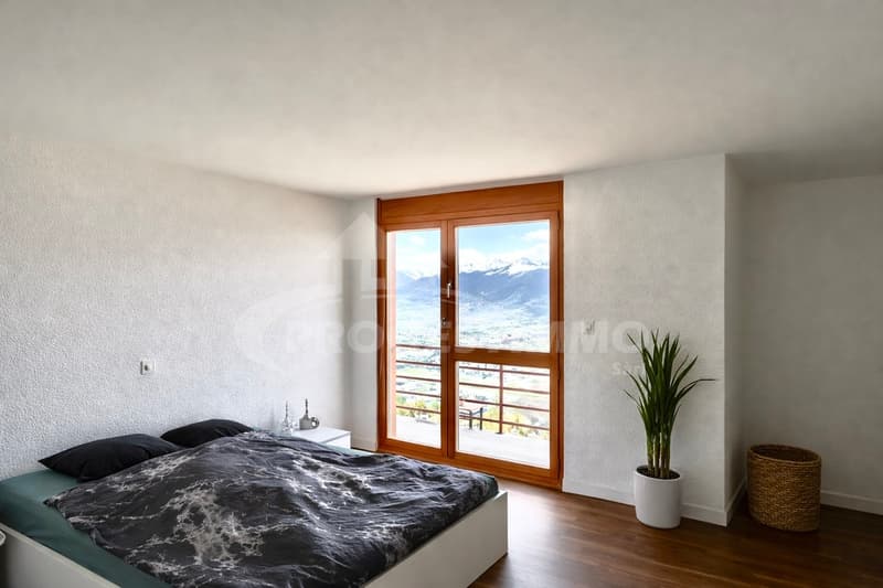 MAISON INDIVIDUELLE AVEC PANORAMA À COUPER LE SOUFFLE SUR LA PLAINE (5)