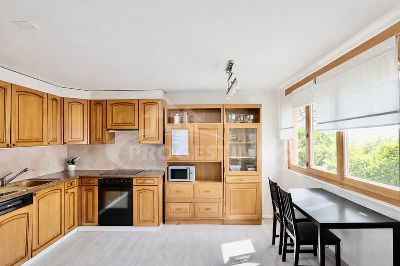 MAISON INDIVIDUELLE AVEC PANORAMA À COUPER LE SOUFFLE SUR LA PLAINE (4)
