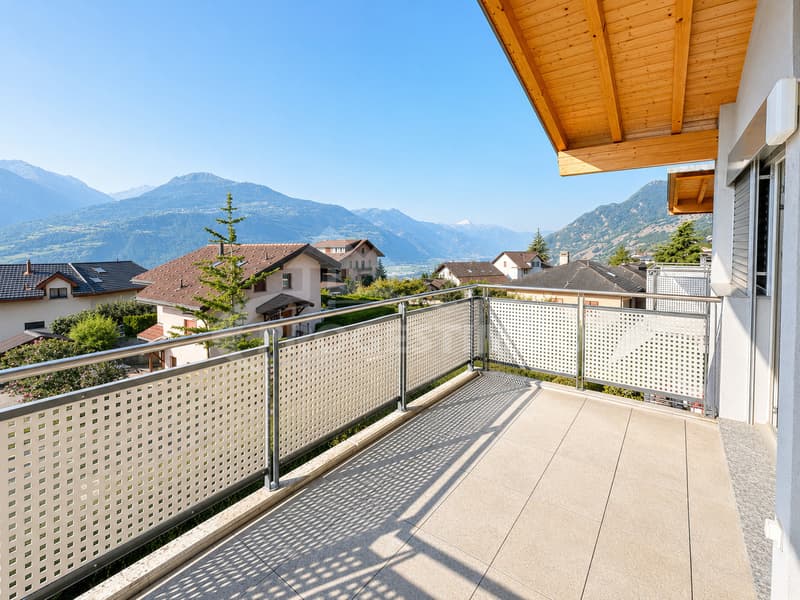 ATTIQUE D'EXCEPTION AVEC VUE PANORAMIQUE SUR LES ALPES (4)