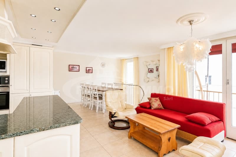 DUPLEX AVEC VUE EXCEPTIONNELLE (1)