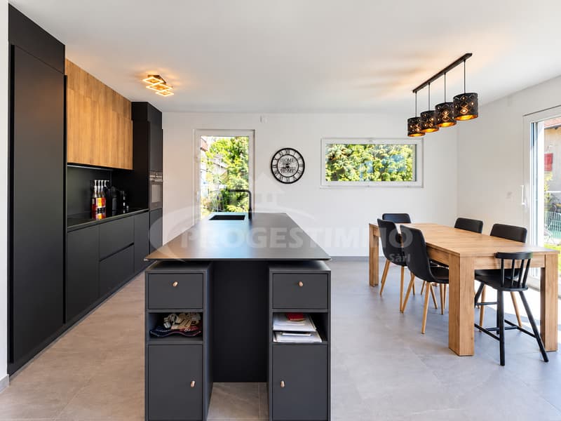 MAISON JUMELÉE 4.5 PIÈCES AVEC JARDIN (3)