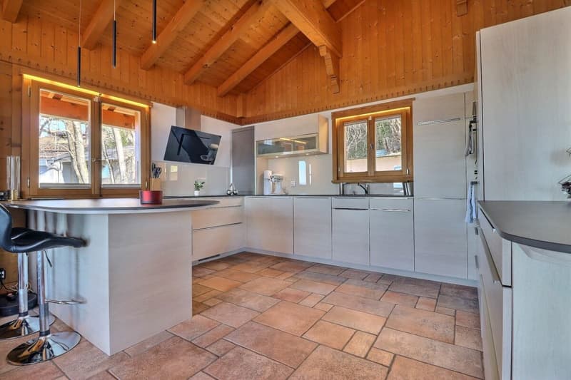Magnifique chalet avec vue sur le lac et les montagnes (5)