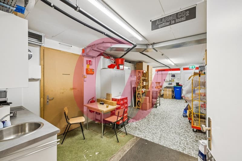 Immeuble commercial au centre de Charmey ! (5)