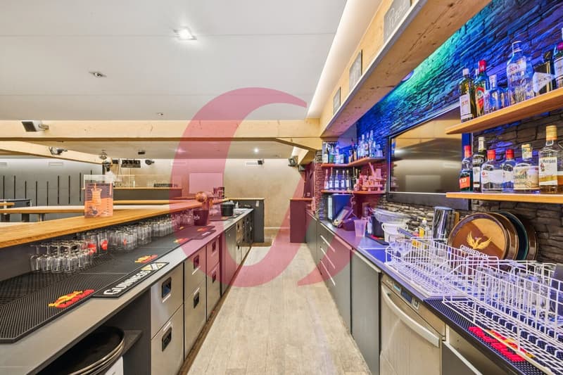 Immeuble commercial au centre de Charmey ! (7)
