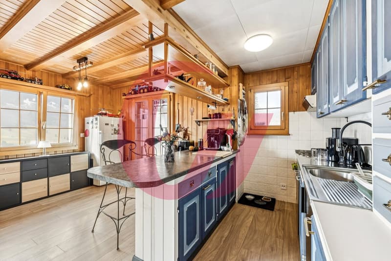 Chalet de 4.5 pièces à Crésuz avec vue panoramique ! (4)