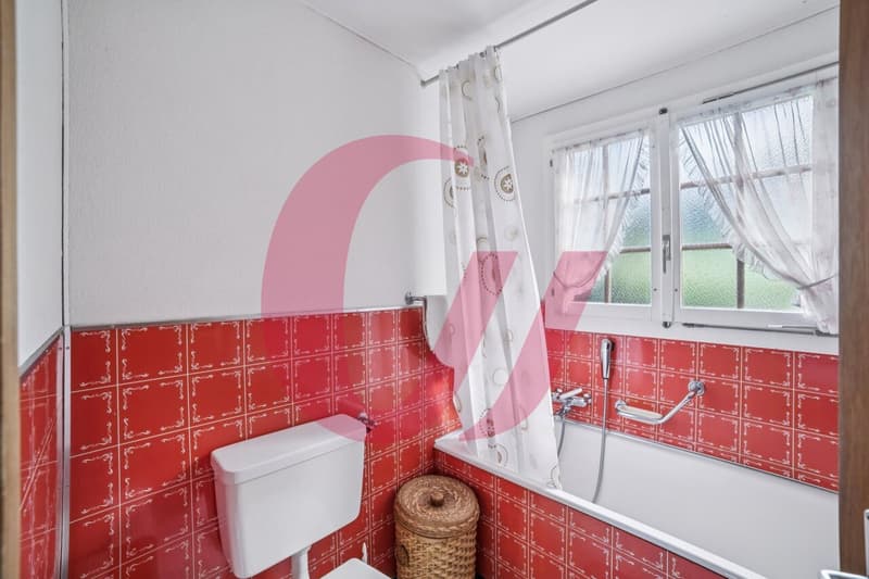 Charmey - chalet typique de 5.5 pièces dans un cadre privilégié (9)