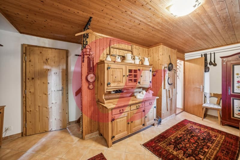 Charmey - chalet typique de 5.5 pièces dans un cadre privilégié (5)