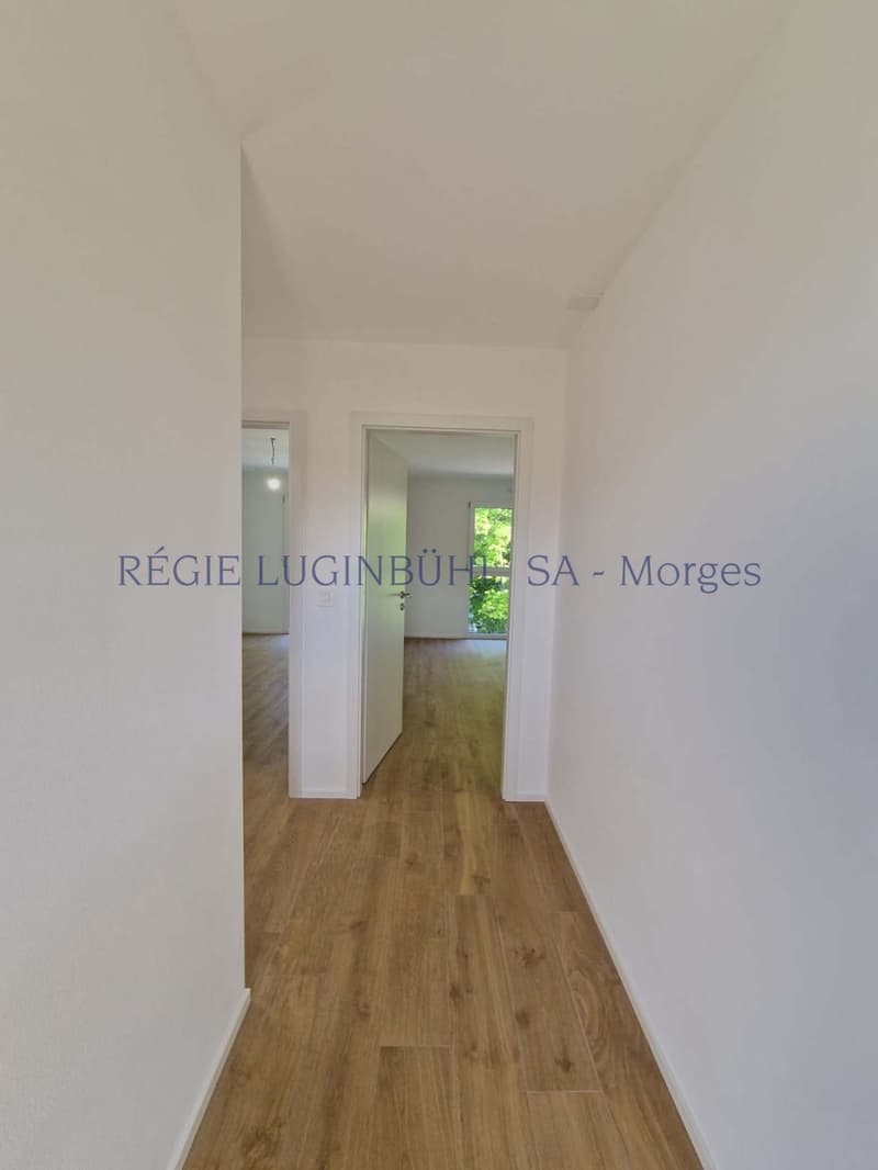 Bel appartement de 3.5 pièces d'env. 87m2 situé au 1er étage d'un nouvel immeuble (5)