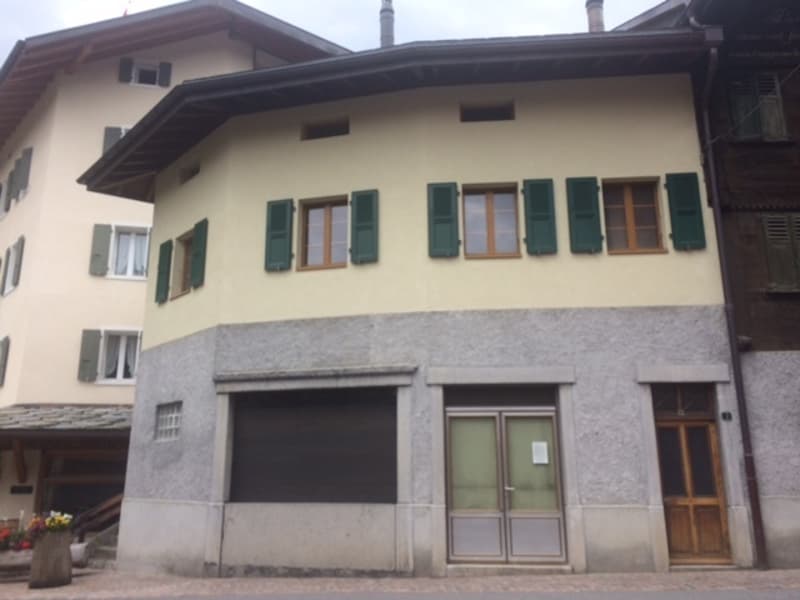 Potentiel : Maison d'habitation à affectation mixte au coeur du Sépey. (2)