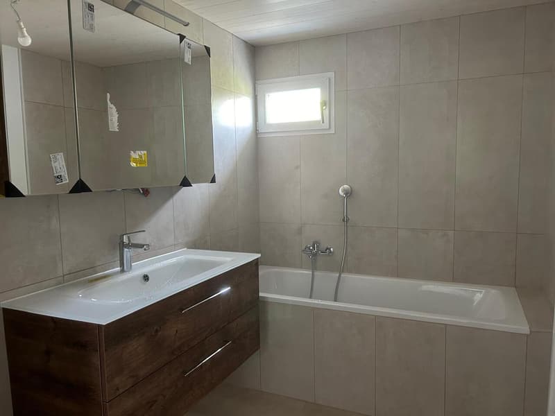Chambre à louer dans villa individuelle au rez-de-chaussée. Au calme. (5)