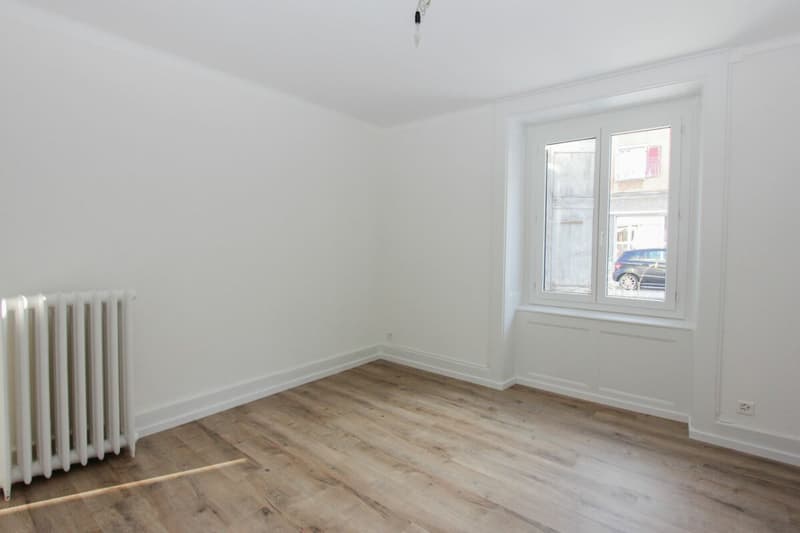 Magnifique appartement de 3 pièces au rez-de-chaussée (13)