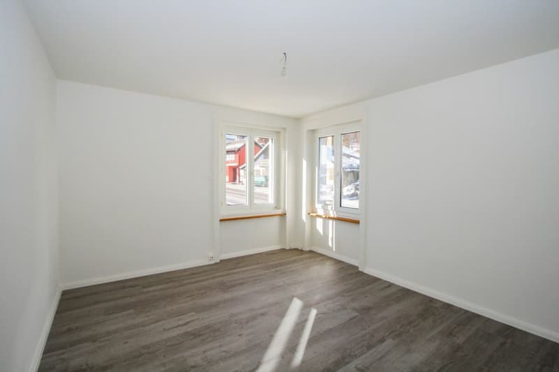 Lumineux appartement de 3.5 pièces aux Ponts-de-Martel (3)