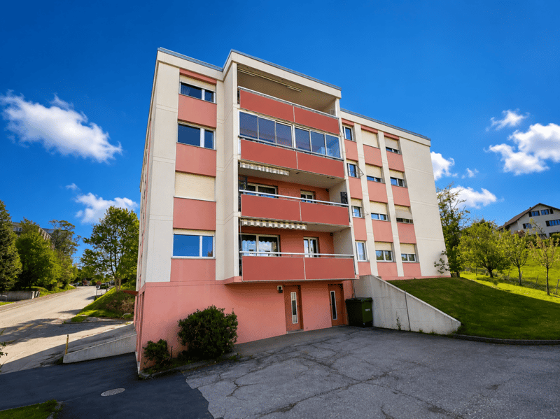 Appartement de 3 pièces avec véranda et situation privilégiée (18)