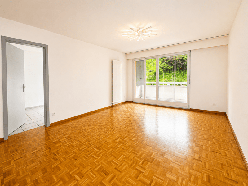 Appartement de 3 pièces avec véranda et situation privilégiée (3)