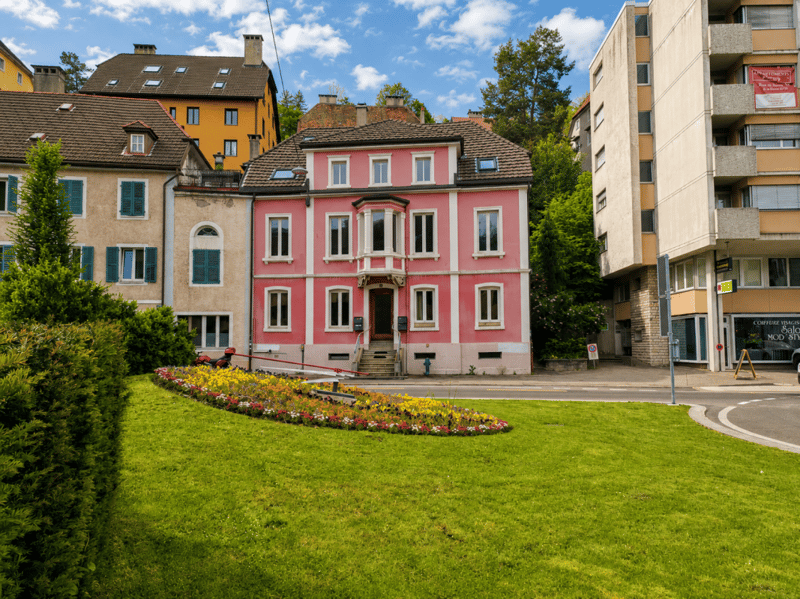 Grand appartement de 4.5pcs au centre-ville (13)