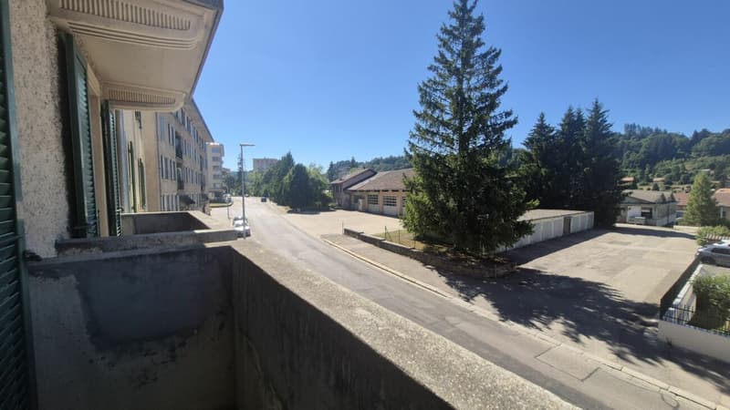 Magnifique appartement de 3 pièces entièrement rénové avec balcon - Le Locle (13)