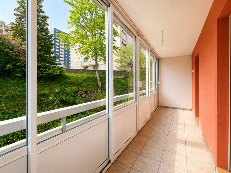 Appartement de 3 pièces avec véranda et situation privilégiée (12)