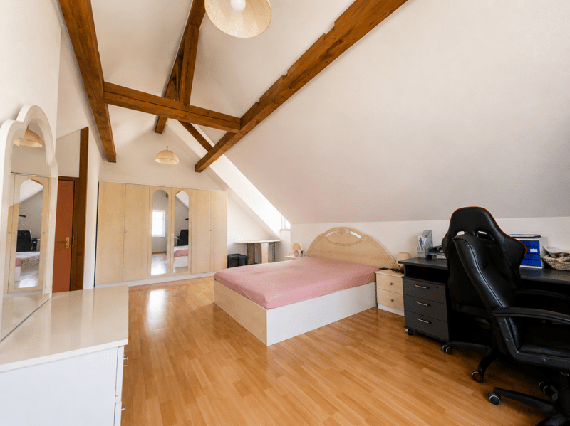 Charmante villa mitoyenne avec garages (16)