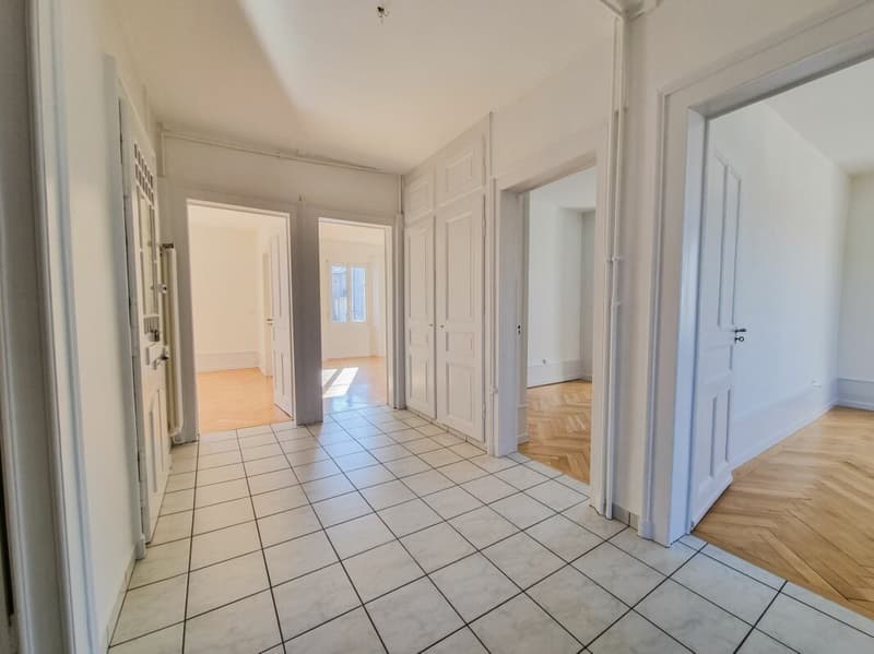 Bel appartement de 4 pièces au 1er étage avec garage (4)