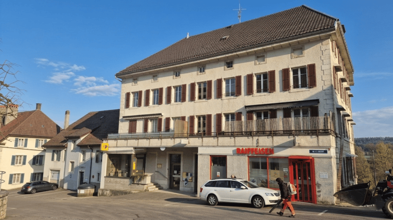 Local commercial / bureaux au coeur des Ponts-de-Martel (12)