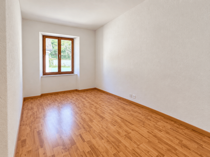 Grand appartement de 4.5 pièces avec cheminée (12)