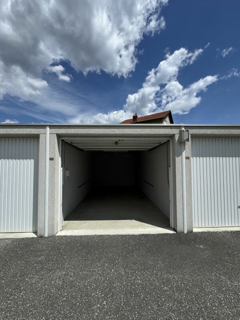 Garage / box (2)