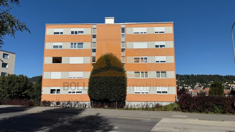 A VENDRE APPARTEMENT DE 4,5 PIÈCES AVEC BALCON ET GARAGE BOX (2)