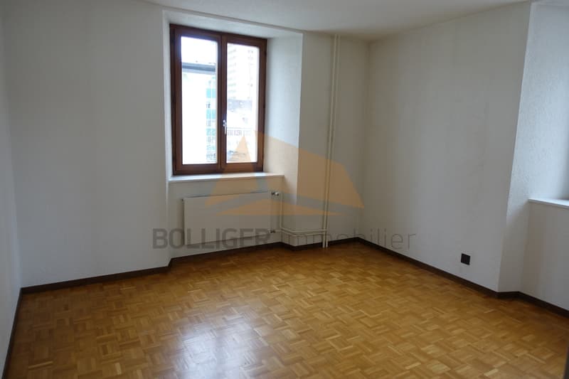 A VENDRE GRAND APPARTEMENT DE 6 PCES DUPLEX + CARNOTZET (6)