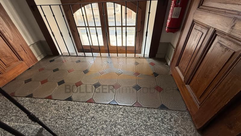 A VENDRE CHARMANT APPARTEMENT DE 2,5 PCS  AU 1er ETAGE (2)