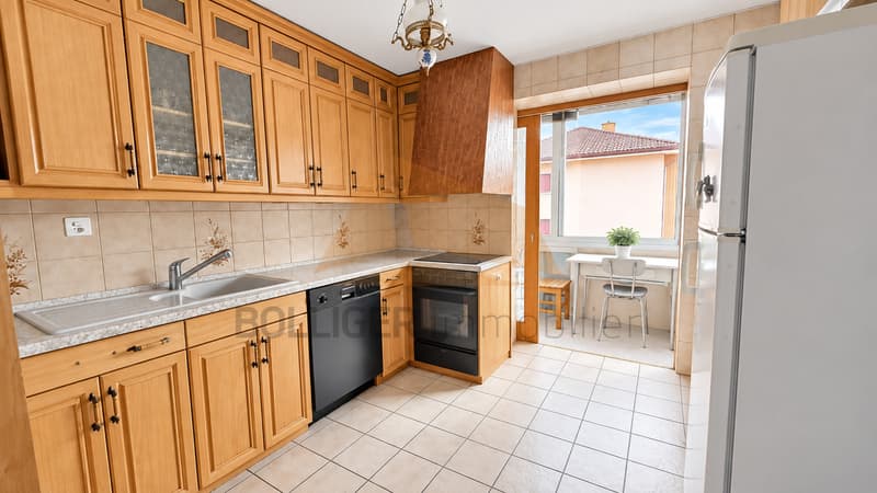 A VENDRE Appartement de 3 pièces en PPE et garage-box (6)