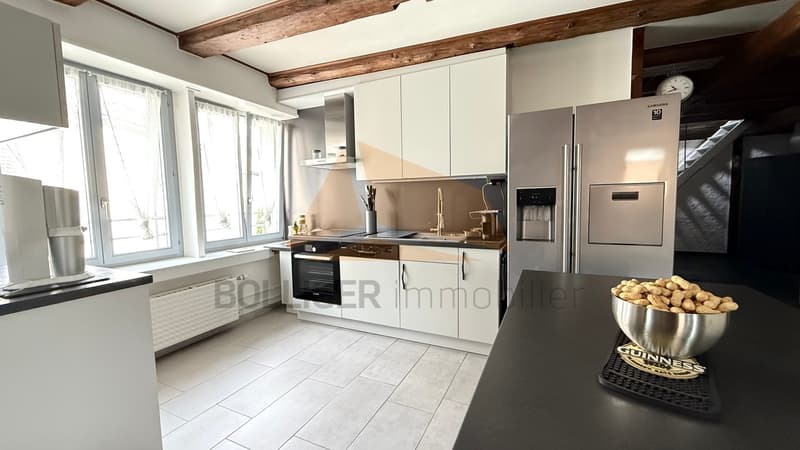 A VENDRE APPARTEMENT DE CARACTÈRE DE 3.5 PIÈCES ET COMBLES AMÉNAGÉS (8)