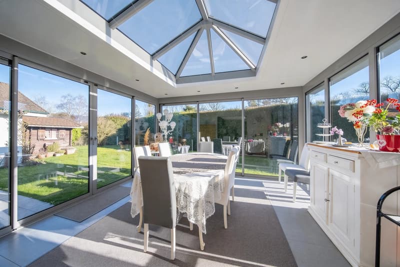 Villa de 330 m2 avec piscine et beau terrain (6)
