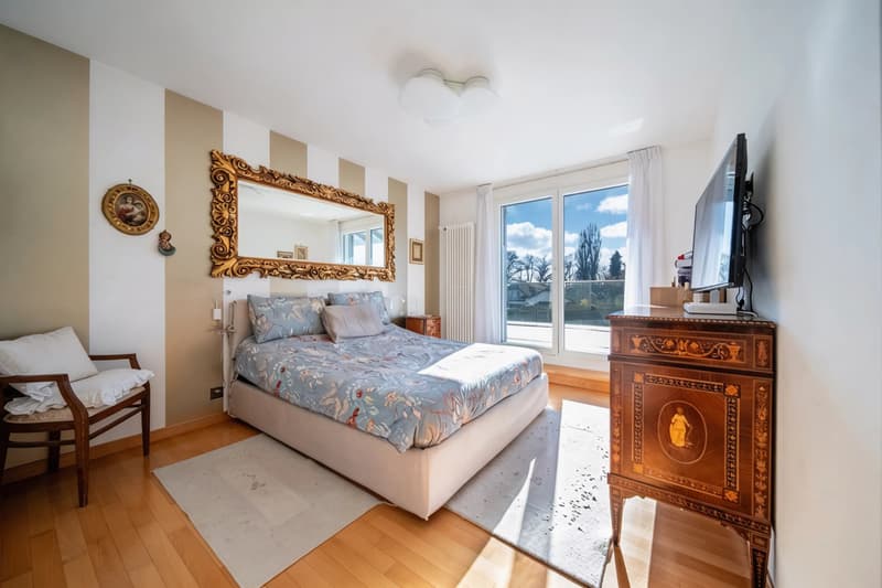 Villa avec piscine et beau terrain (9)